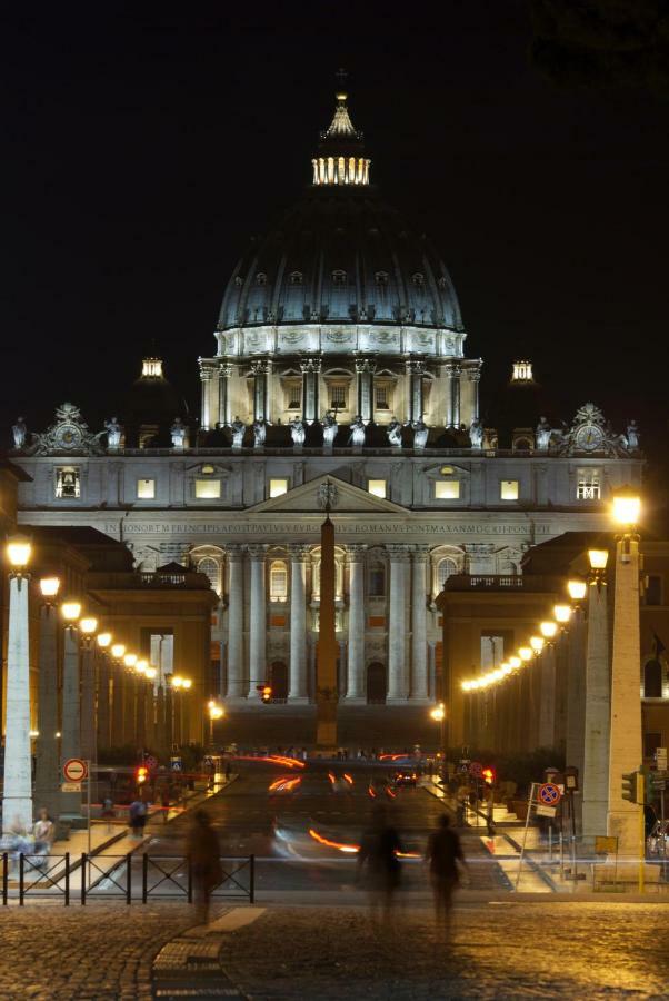 Major Sisters, Holiday Home In The Heart Of Rome Bagian luar foto